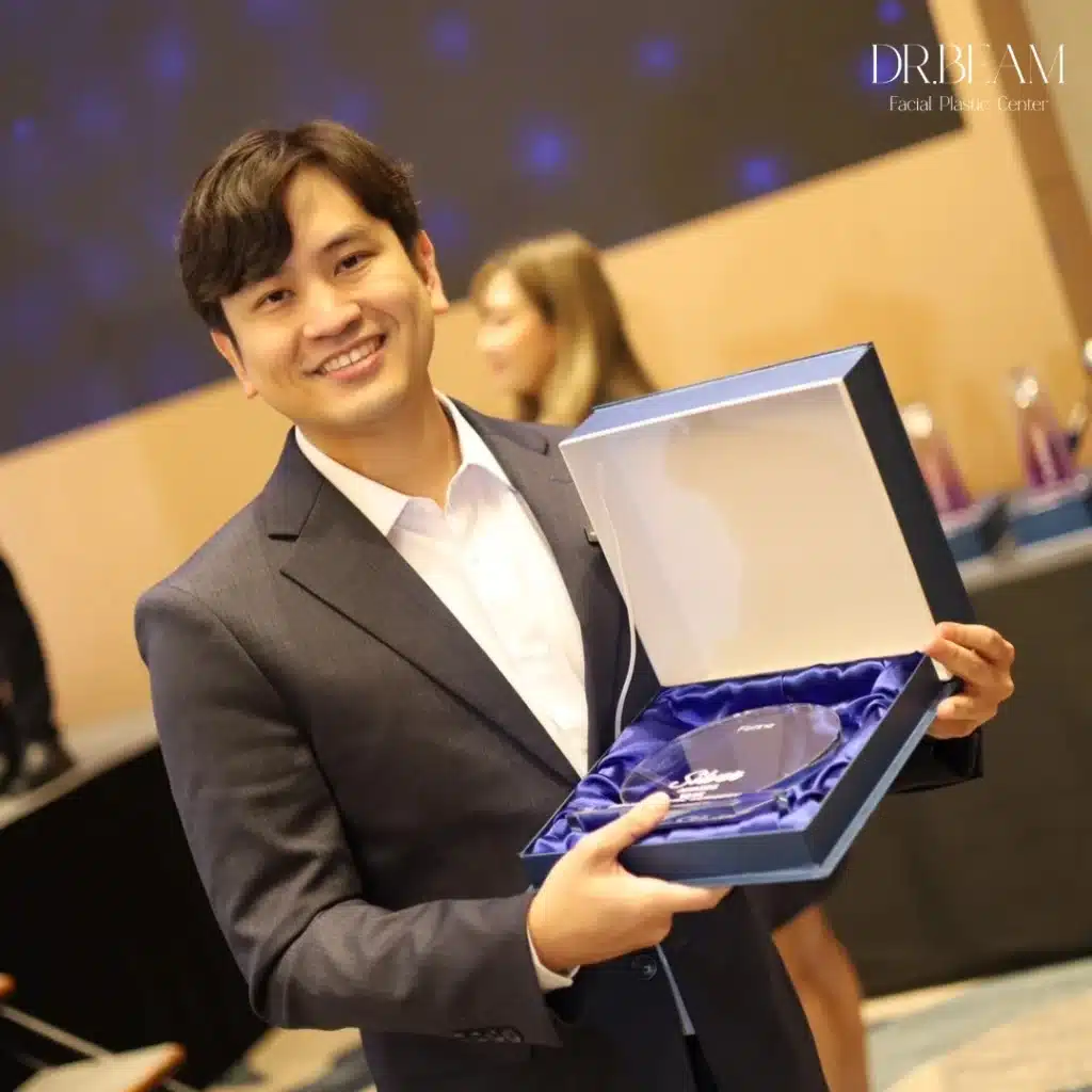 คุณหมอพจน์ รับรางวัล Keosan